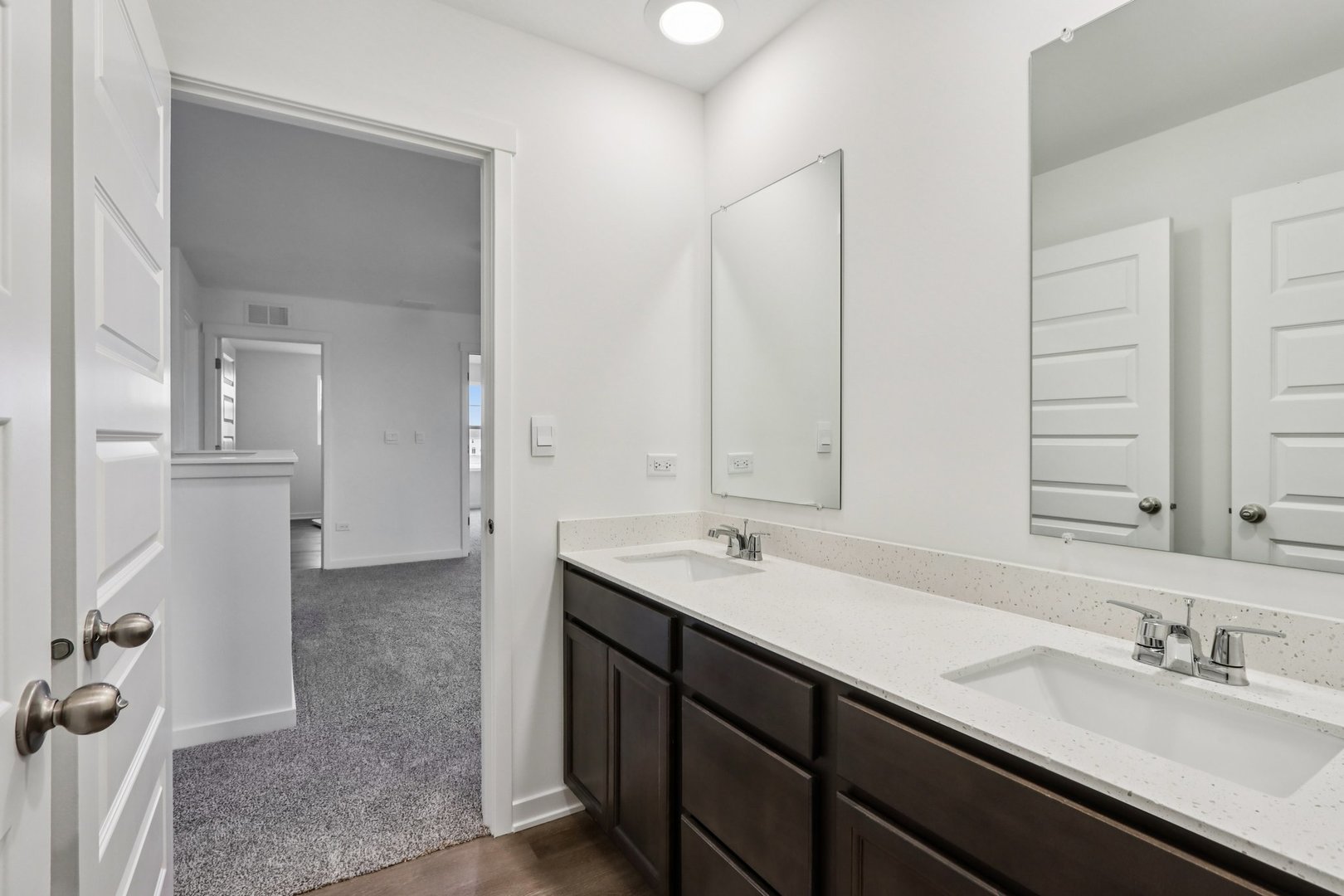 1868 Keating Drive Aurora IL 60503