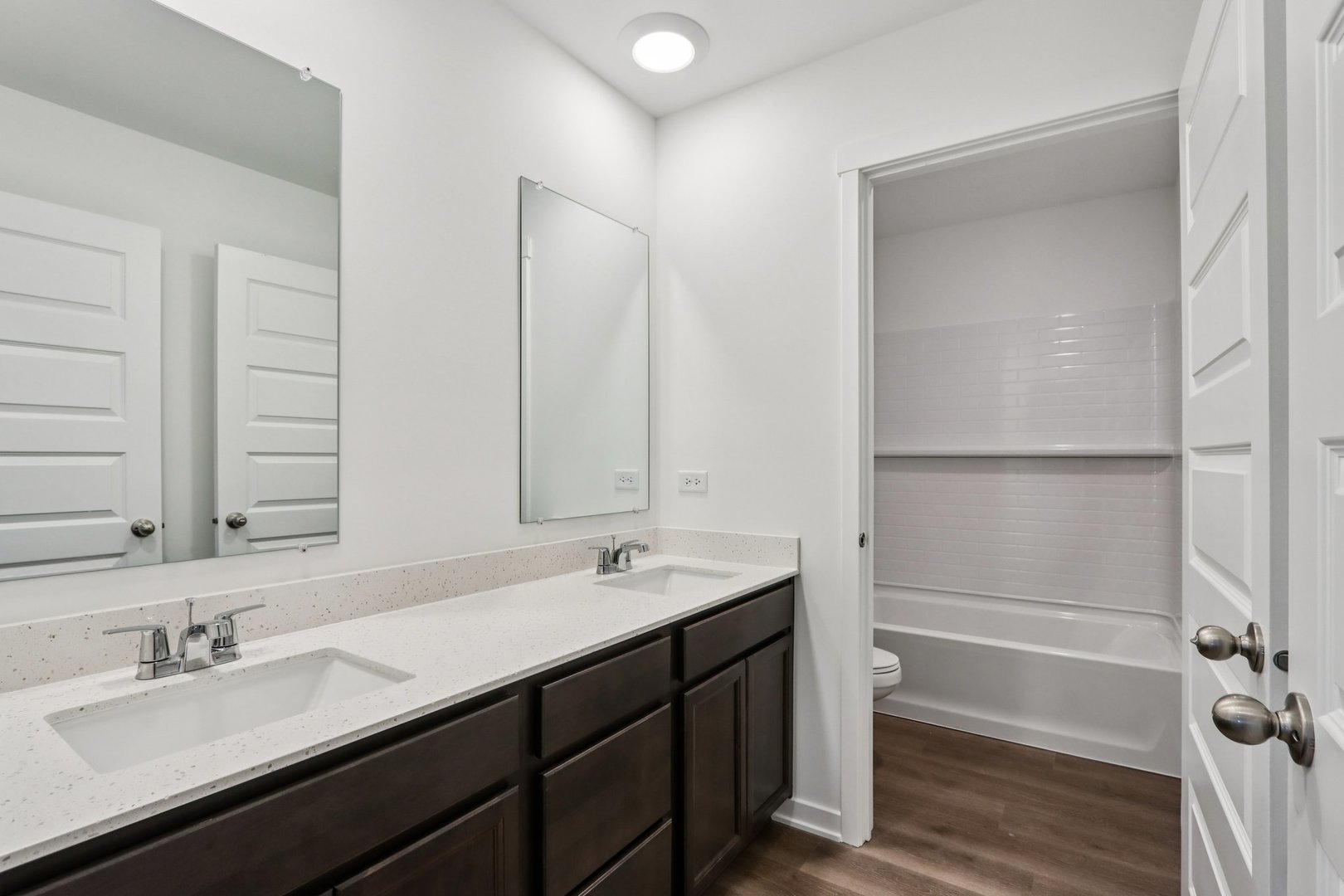 1868 Keating Drive Aurora IL 60503