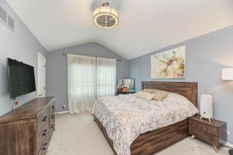 1767 Delta Drive Aurora IL 60503