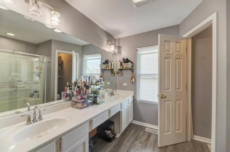 1767 Delta Drive Aurora IL 60503