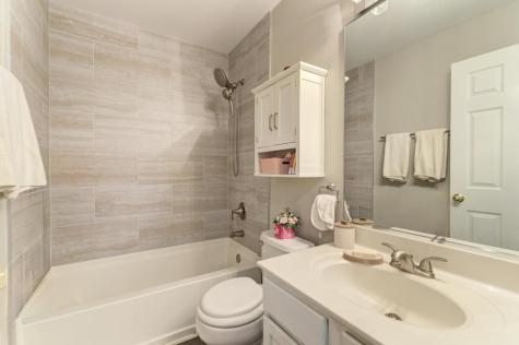 1767 Delta Drive Aurora IL 60503