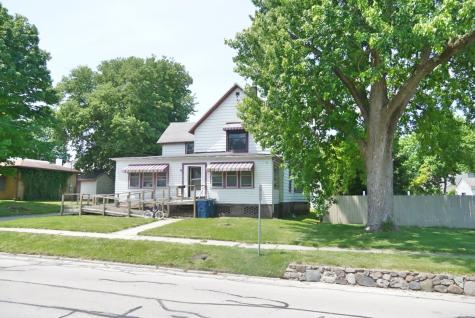 313 North 5th Street Watseka IL 60970