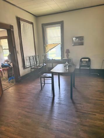 313 North 5th Street Watseka IL 60970