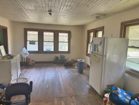 313 North 5th Street Watseka IL 60970