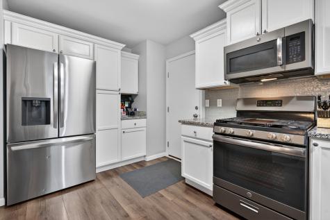 300 Arrowhead Drive Minooka IL 60447