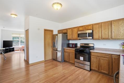 240 South Alder Creek Drive Romeoville IL 60446