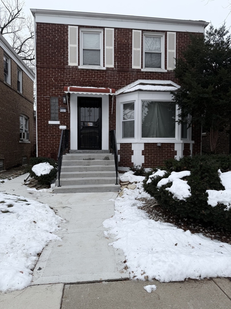 8321 South Perry Avenue Chicago IL 60620