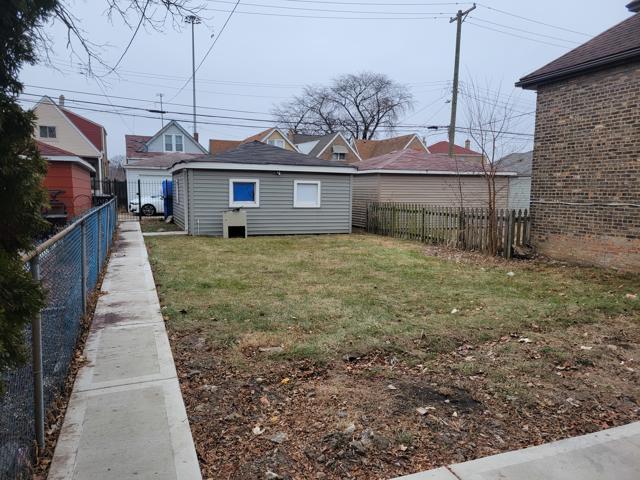 8321 South Perry Avenue Chicago IL 60620