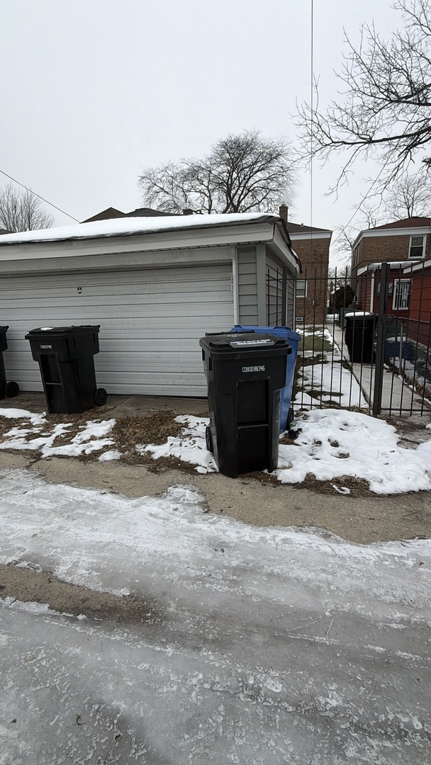 8321 South Perry Avenue Chicago IL 60620