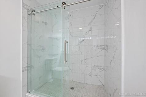 2S616 Linden Square Warrenville IL 60555