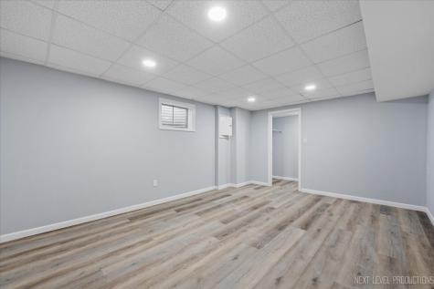 2S616 Linden Square Warrenville IL 60555