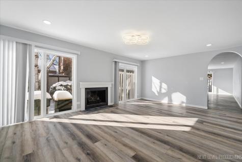 2S616 Linden Square Warrenville IL 60555