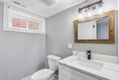 9023 South Oglesby Avenue Chicago IL 60617