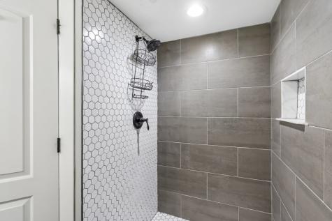 9023 South Oglesby Avenue Chicago IL 60617