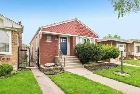 9023 South Oglesby Avenue Chicago IL 60617