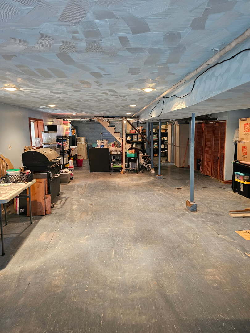 5722 South Mozart Street Chicago IL 60629