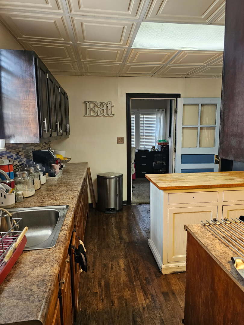 5722 South Mozart Street Chicago IL 60629