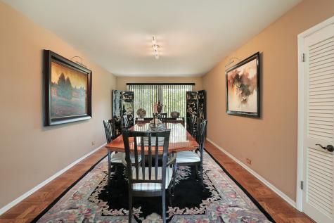370 Charal Lane Highland Park IL 60035