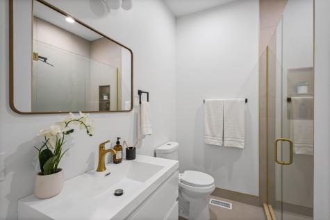 433 East 46th Place Chicago IL 60653