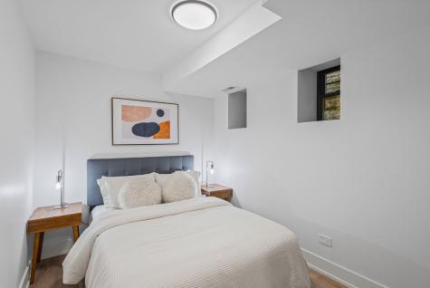 433 East 46th Place Chicago IL 60653