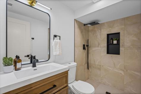 433 East 46th Place Chicago IL 60653