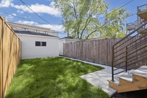 433 East 46th Place Chicago IL 60653