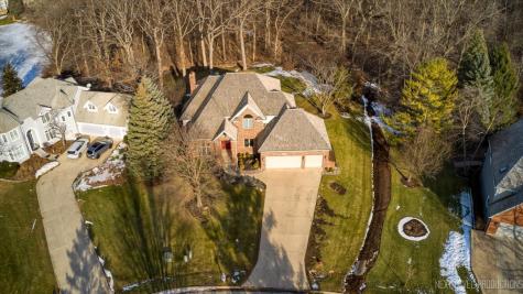 1599 Far Hills Drive Bartlett IL 60103