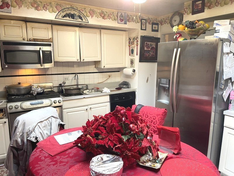598 Miner Drive Bolingbrook IL 60440
