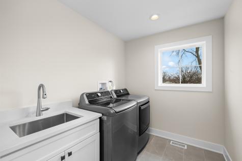 1222 North Walnut Avenue Arlington Heights IL 60004