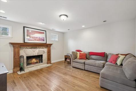 346 Crescent Drive Lake Bluff IL 60044
