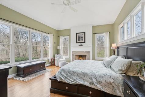 346 Crescent Drive Lake Bluff IL 60044