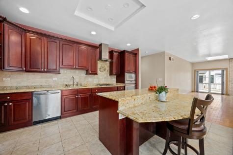 10225 South 81st Court Palos Hills IL 60465