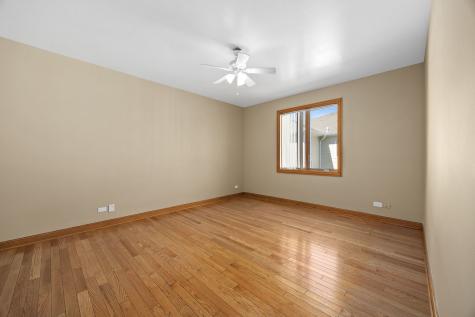 10225 South 81st Court Palos Hills IL 60465