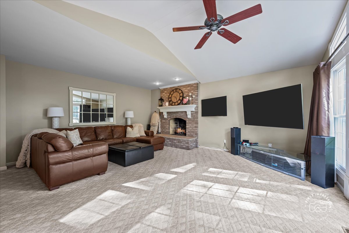 1220 Heatherton Drive Naperville IL 60563