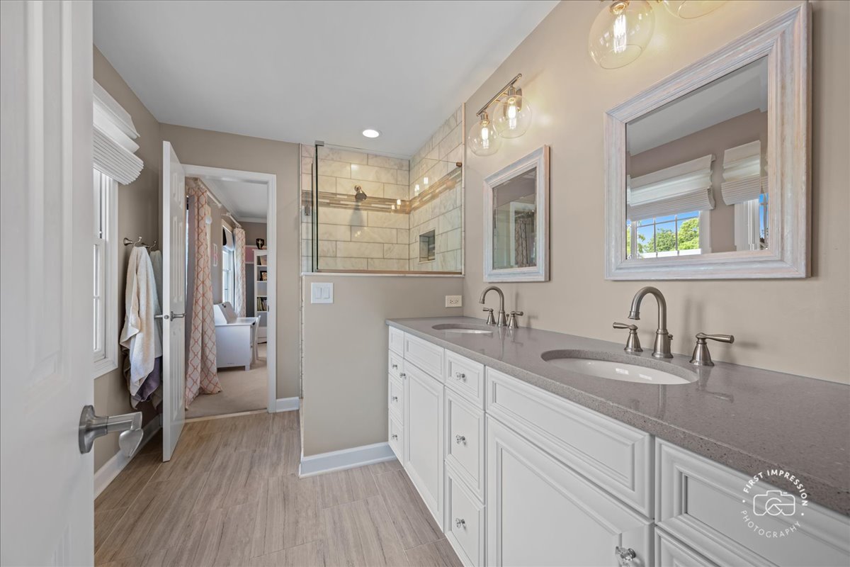 1220 Heatherton Drive Naperville IL 60563