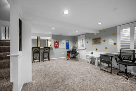 1220 Heatherton Drive Naperville IL 60563