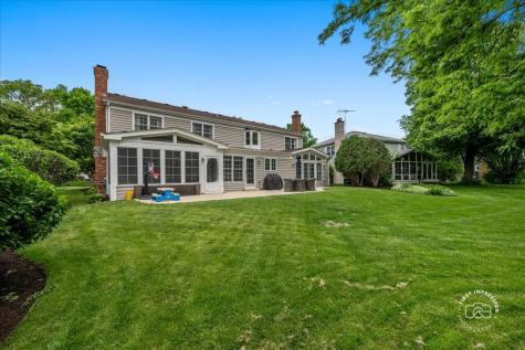 1220 Heatherton Drive Naperville IL 60563