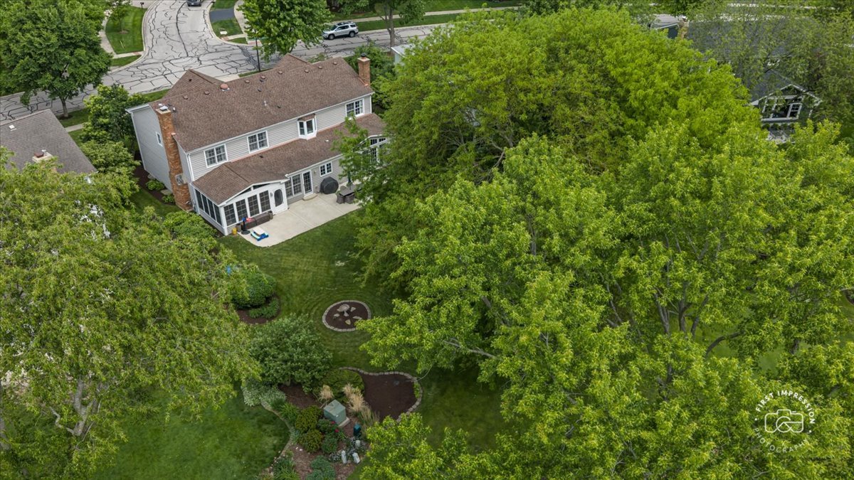 1220 Heatherton Drive Naperville IL 60563
