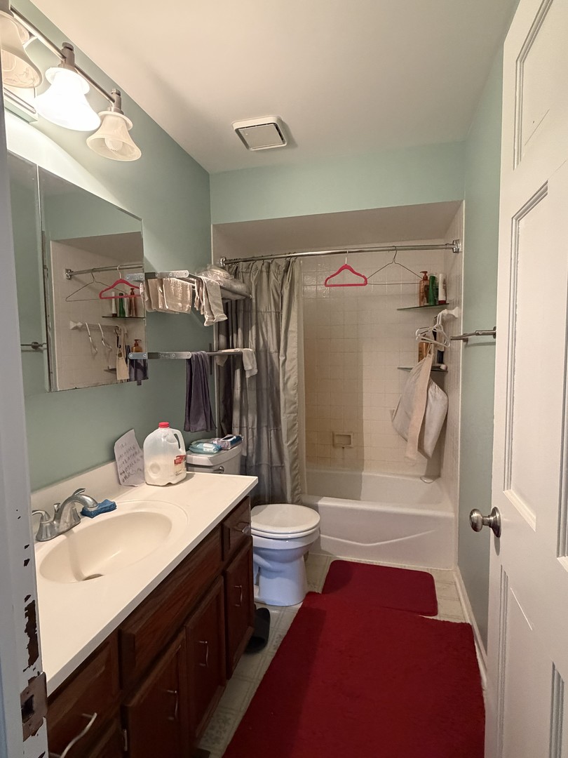29W026 103RD Street Naperville IL 60564