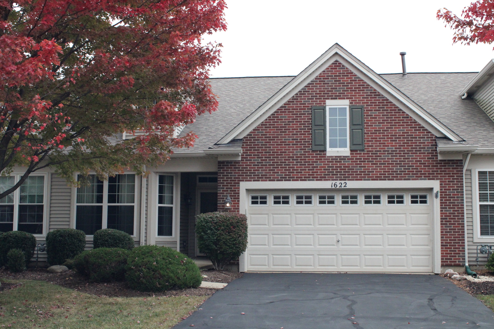 1622 Captiva Drive Aurora IL 60504