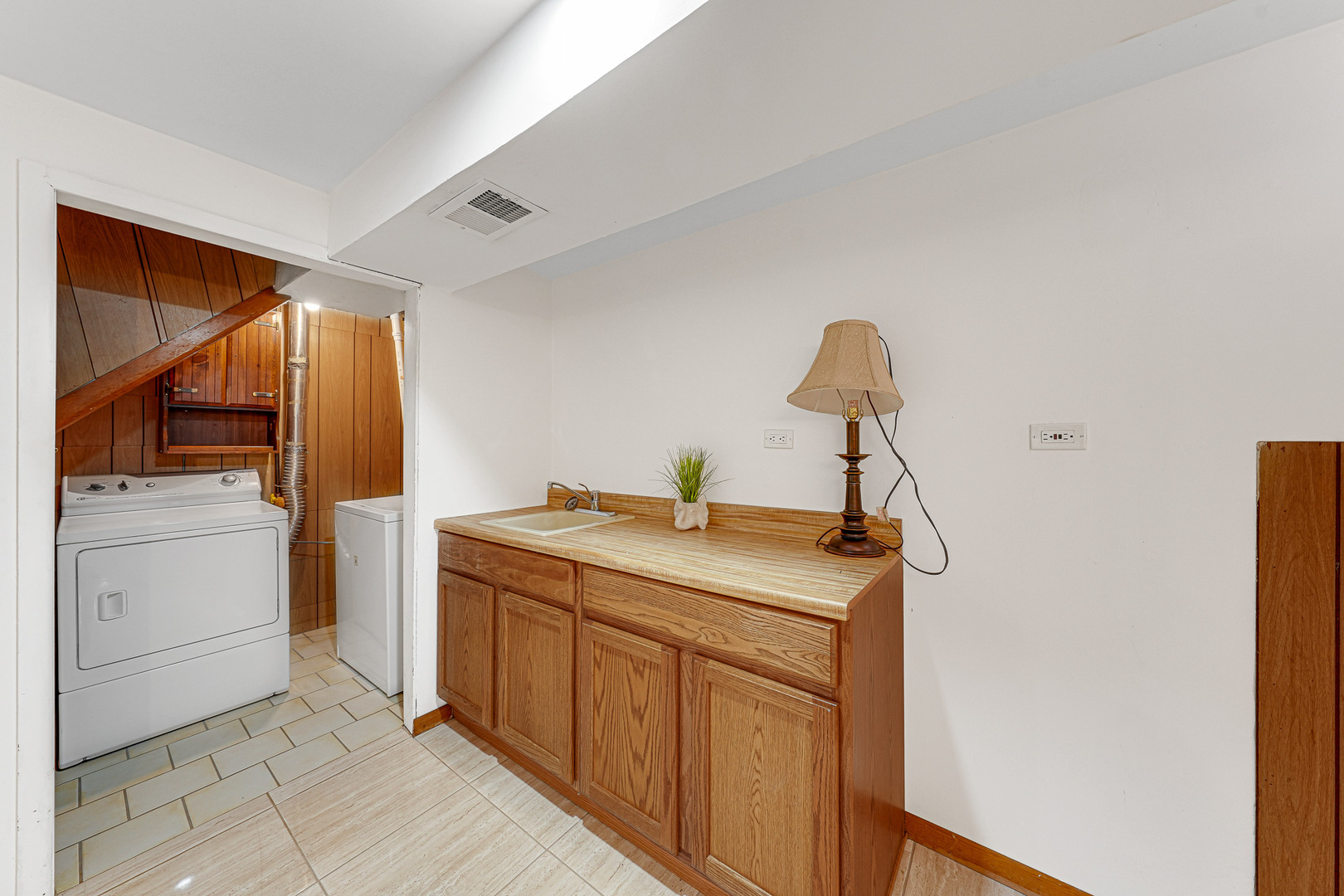 330 Gareth Lane Schaumburg IL 60193