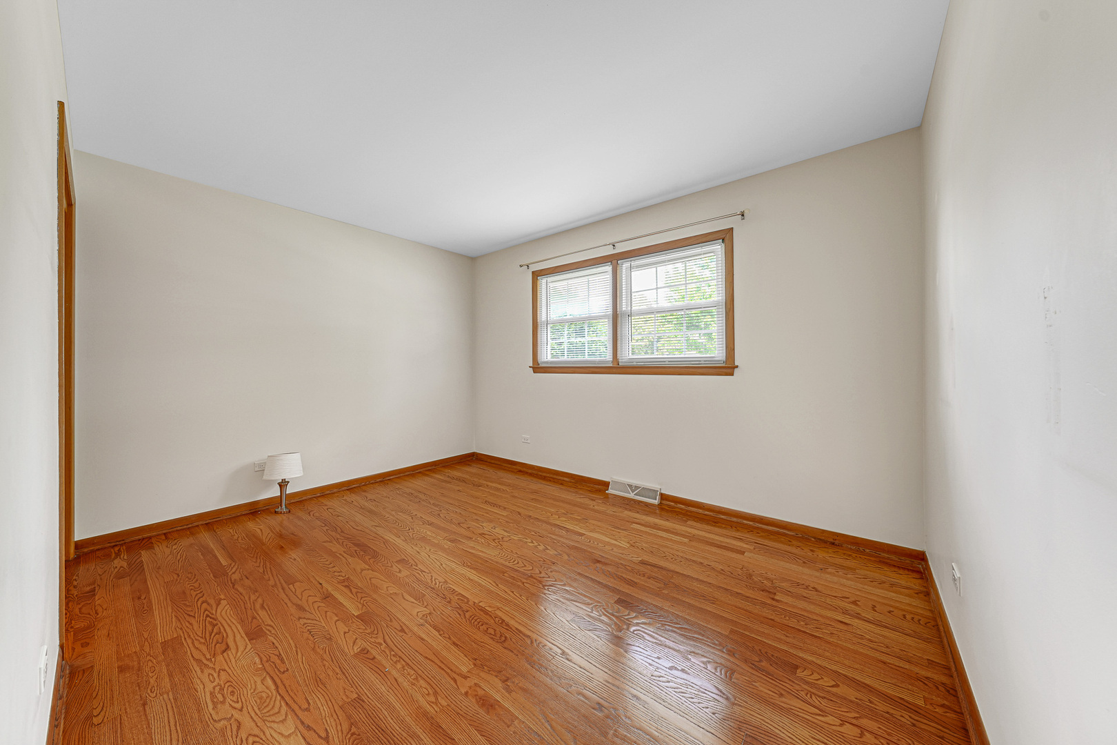 330 Gareth Lane Schaumburg IL 60193