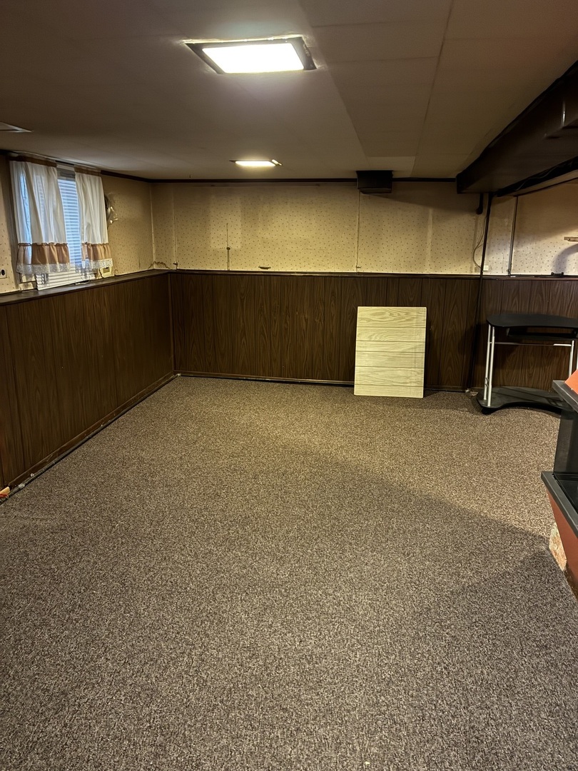 5452 West Warwick Avenue Chicago IL 60641