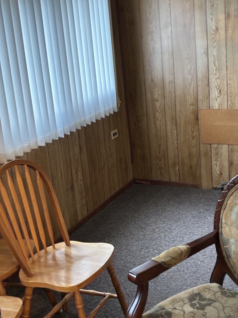 5452 West Warwick Avenue Chicago IL 60641