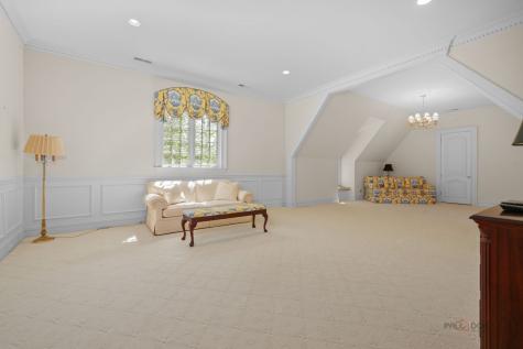 93 Hawley Woods Road Barrington IL 60010