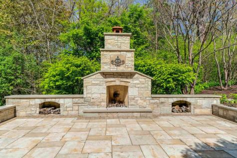 93 Hawley Woods Road Barrington IL 60010