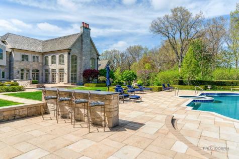 93 Hawley Woods Road Barrington IL 60010