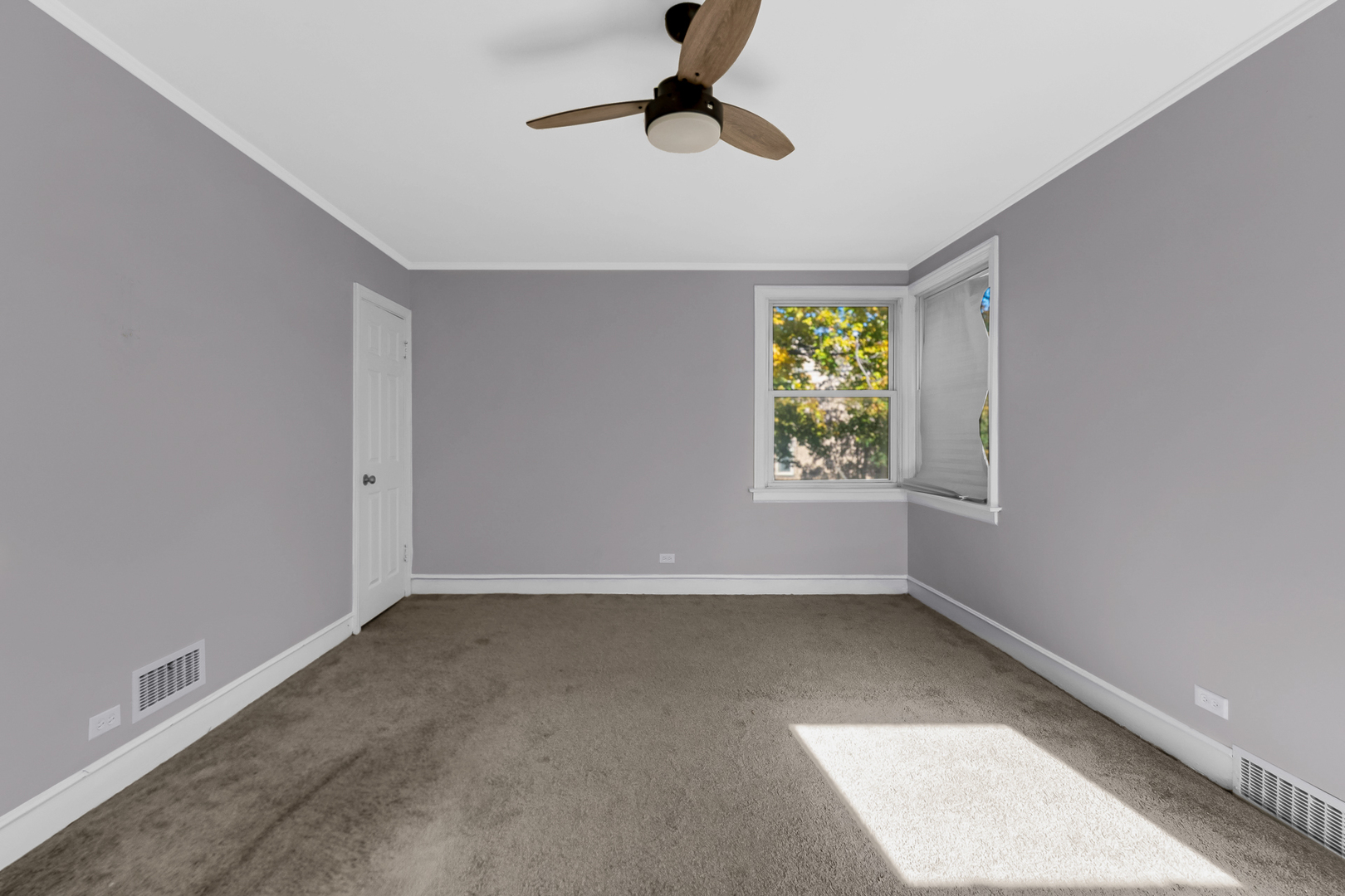 8900 South Dauphin Avenue Chicago IL 60619