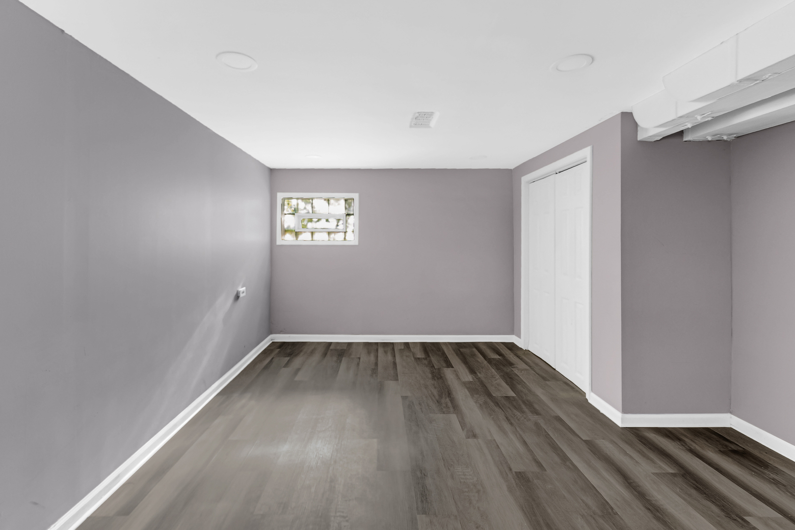 8900 South Dauphin Avenue Chicago IL 60619