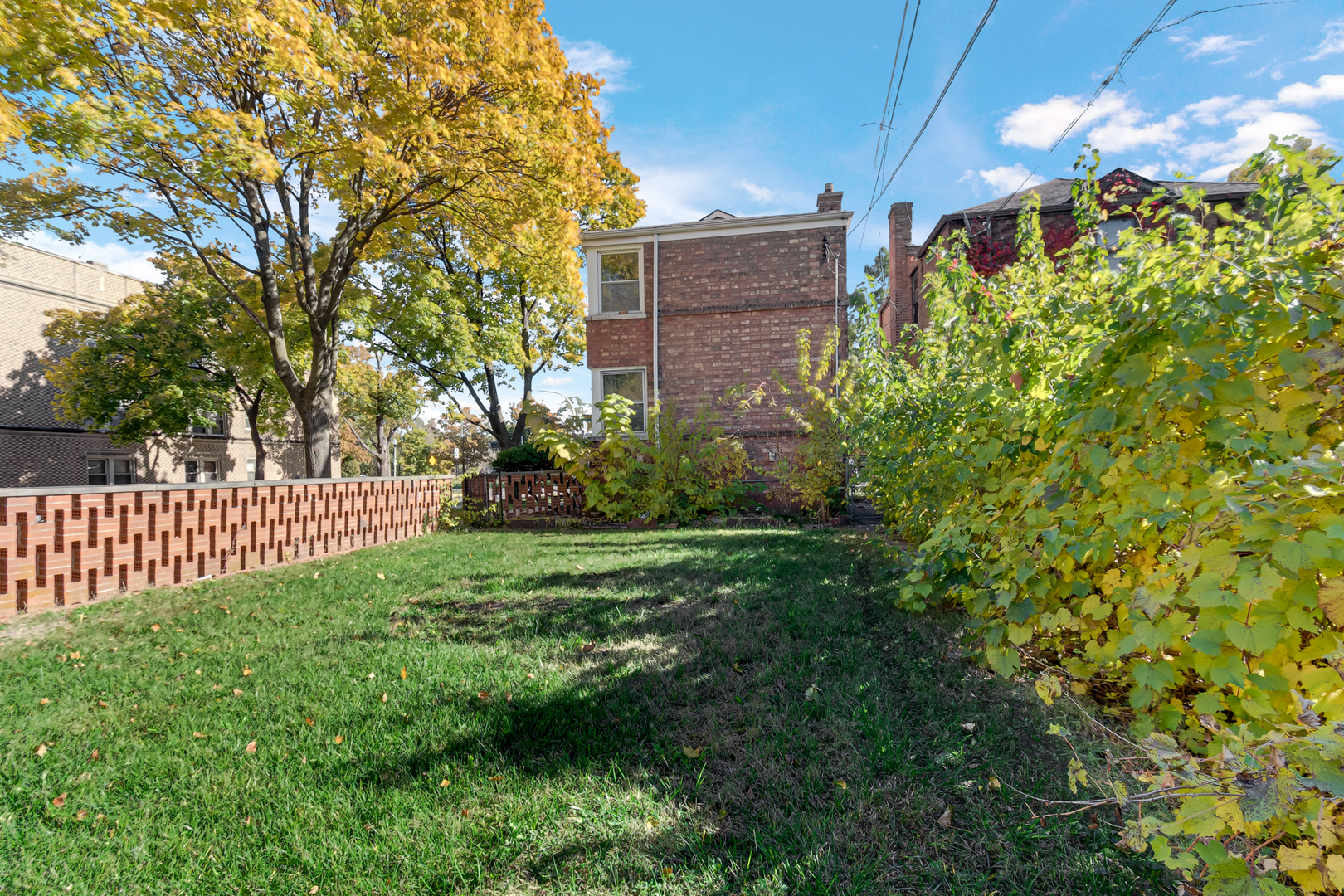 8900 South Dauphin Avenue Chicago IL 60619